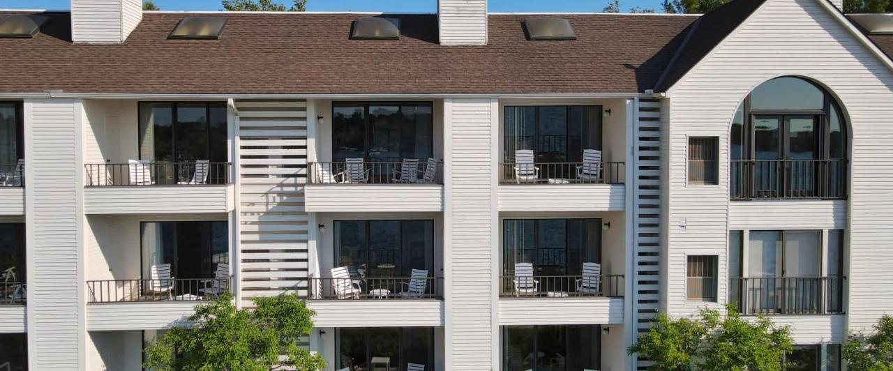 359 Edgewater Inn 沙勒沃伊 外观 照片