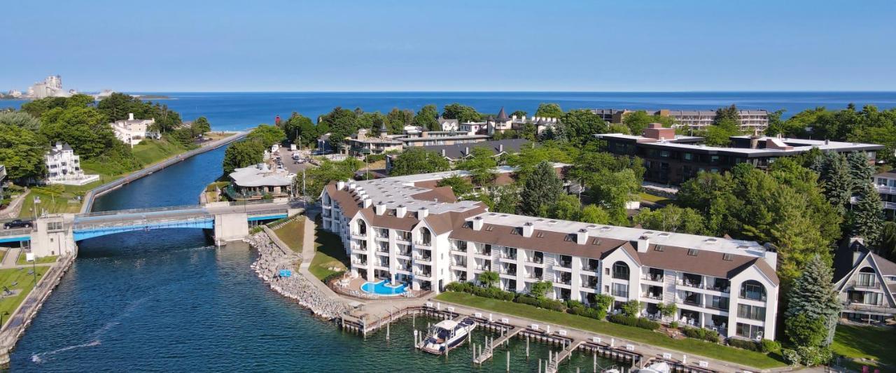 359 Edgewater Inn 沙勒沃伊 外观 照片