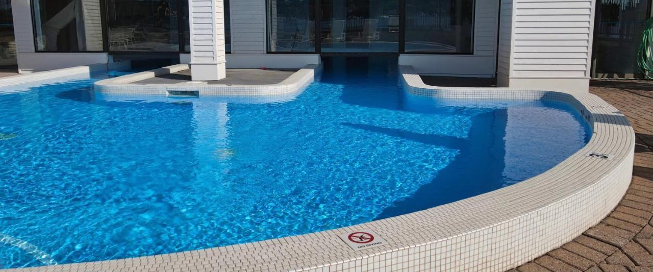 359 Edgewater Inn 沙勒沃伊 外观 照片